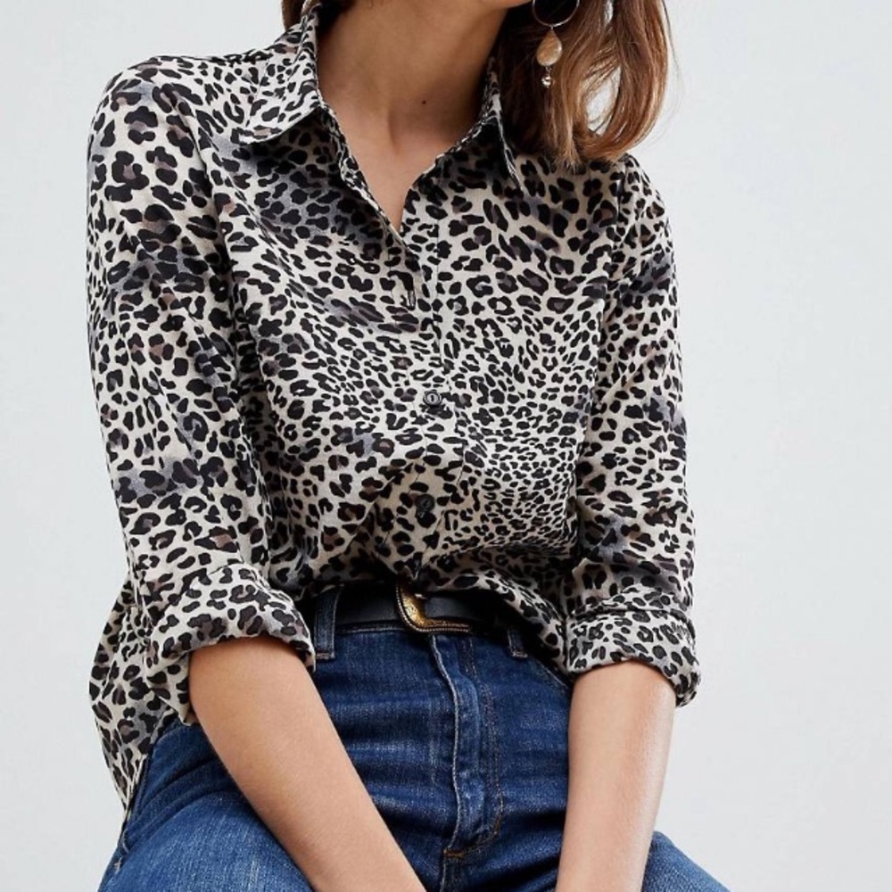 Glamorous Leopard Print Blouse